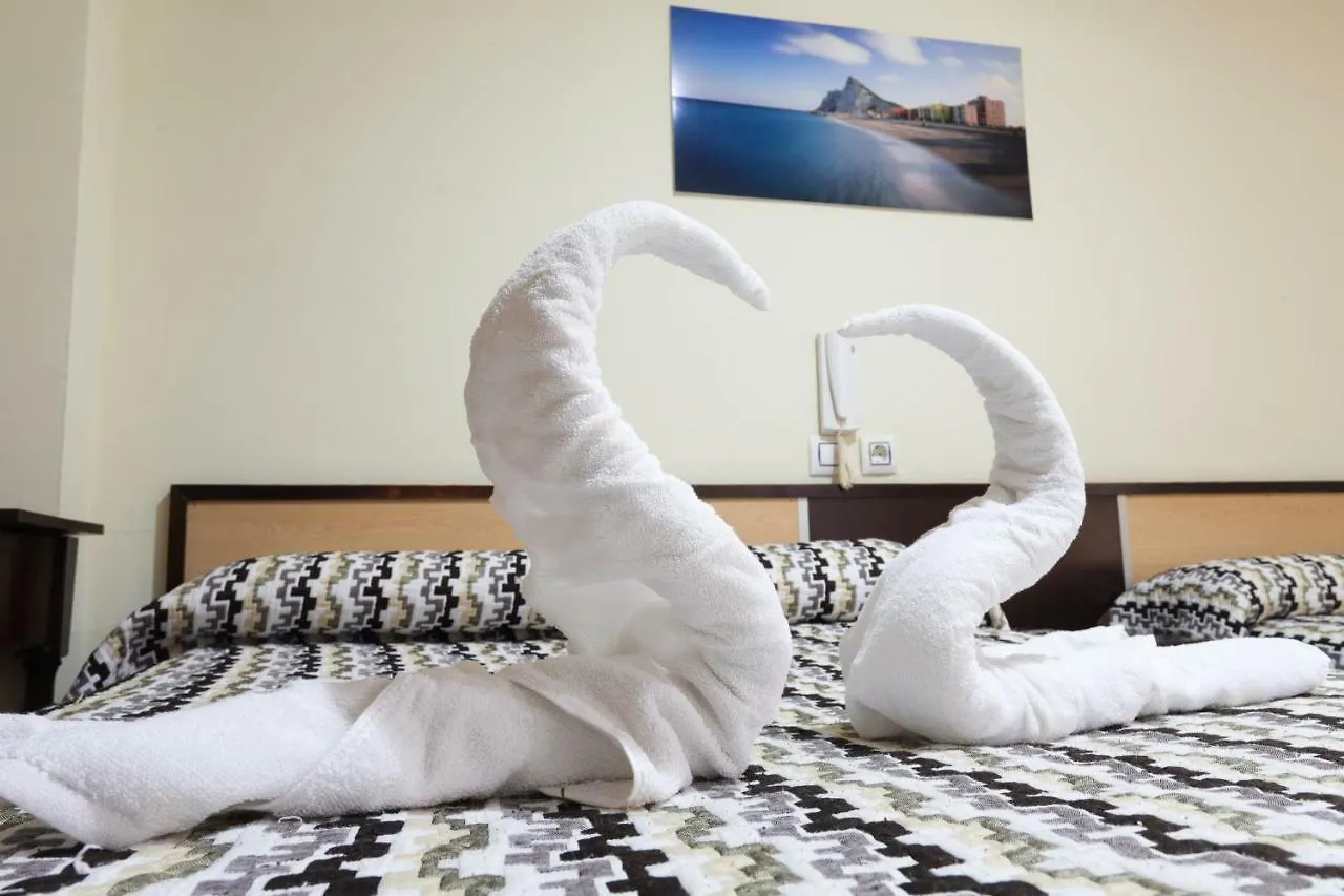 Hotell Hostal La Campana La Línea de la Concepción